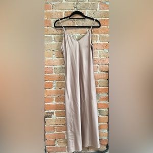 Simons ICōNE dress.